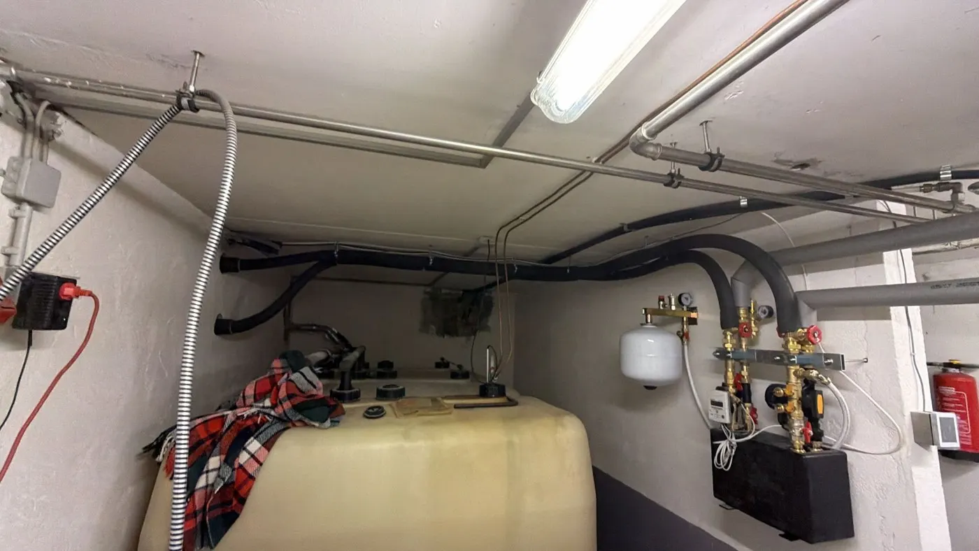 Warmwasserspeicher mit digitaler Live-Anzeige