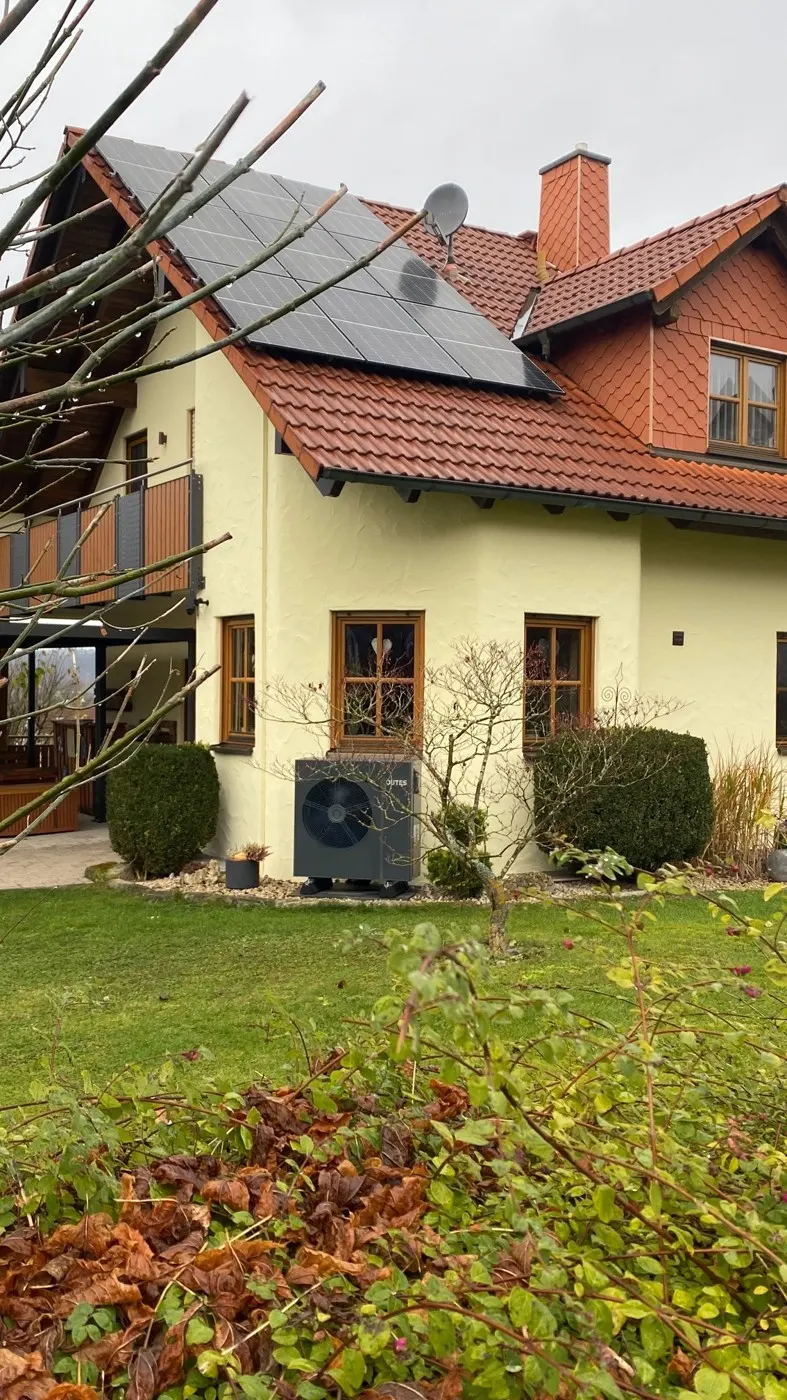 Photovoltaikanlage auf Satteldach